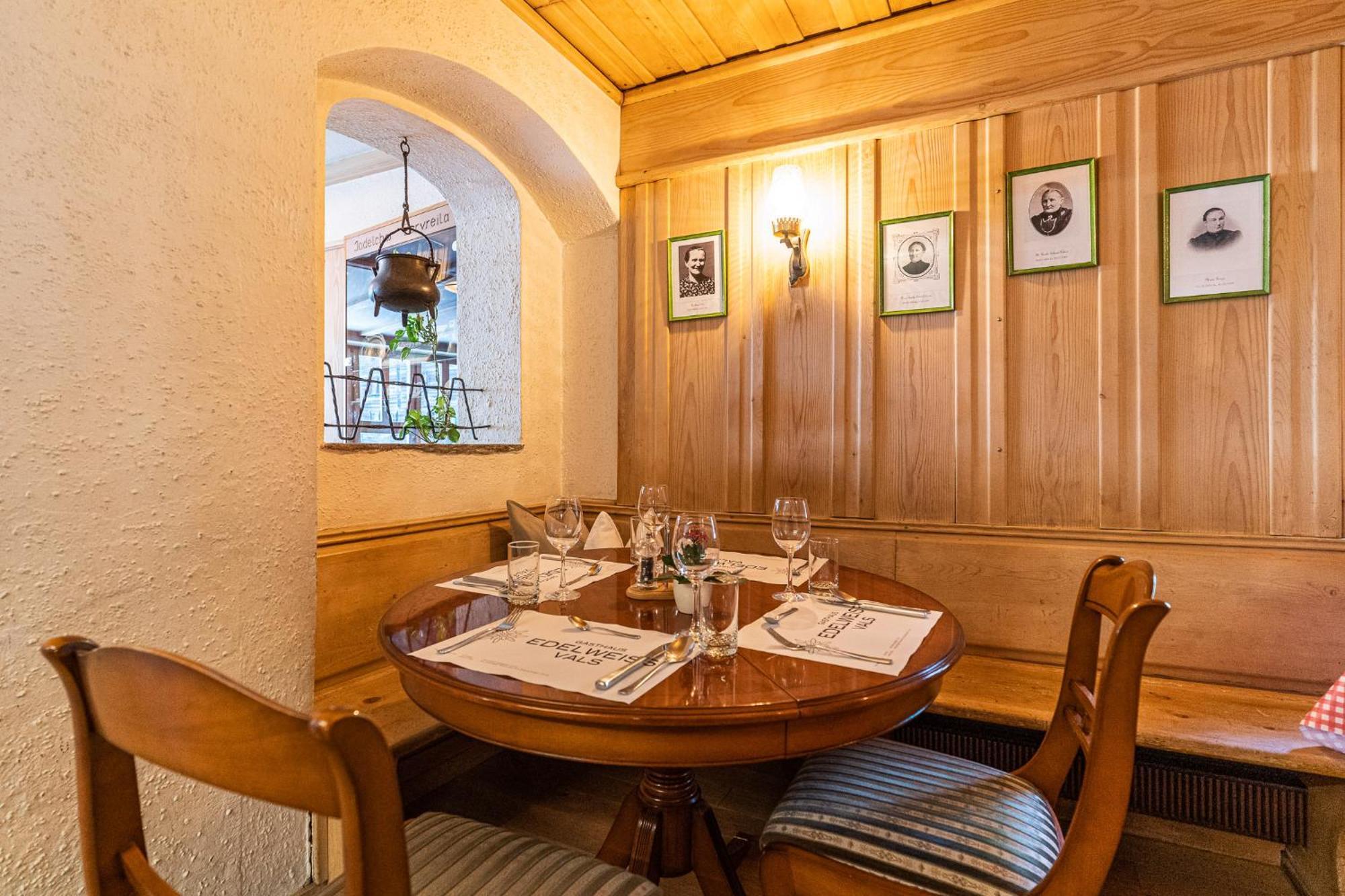 Gasthaus Edelweiss Vals Eksteriør billede